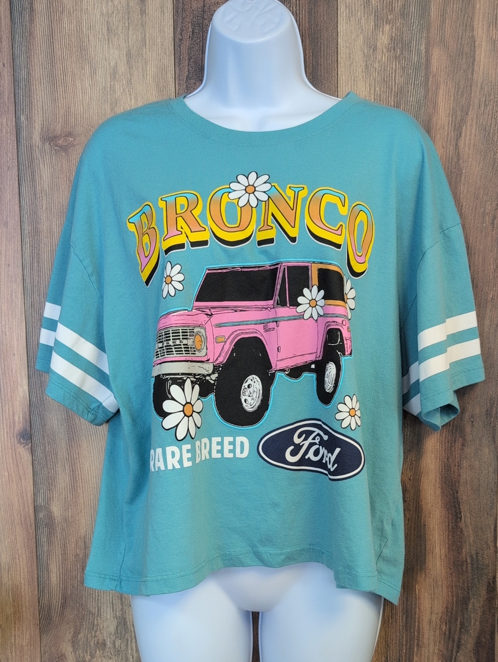 Ford Hybrid Teal Short Sleeve Tee with Pink Bronco Graphic XL            617A